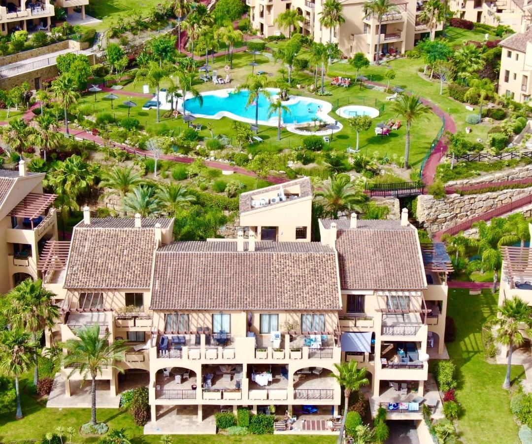 Quartiers Marbella Penthouse In Hacienda Cifuentes Benahavis Apartment Estepona Exterior photo